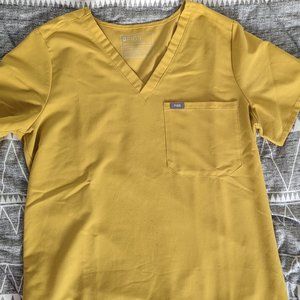 FIGS women's scrub top medium - Light Gold